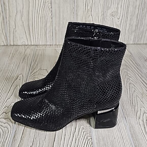 Franco Sarto Marquee Ankle Boot Snake Embossed Black Zip Up Womens Size 5.5 NEW - Picture 5 of 16